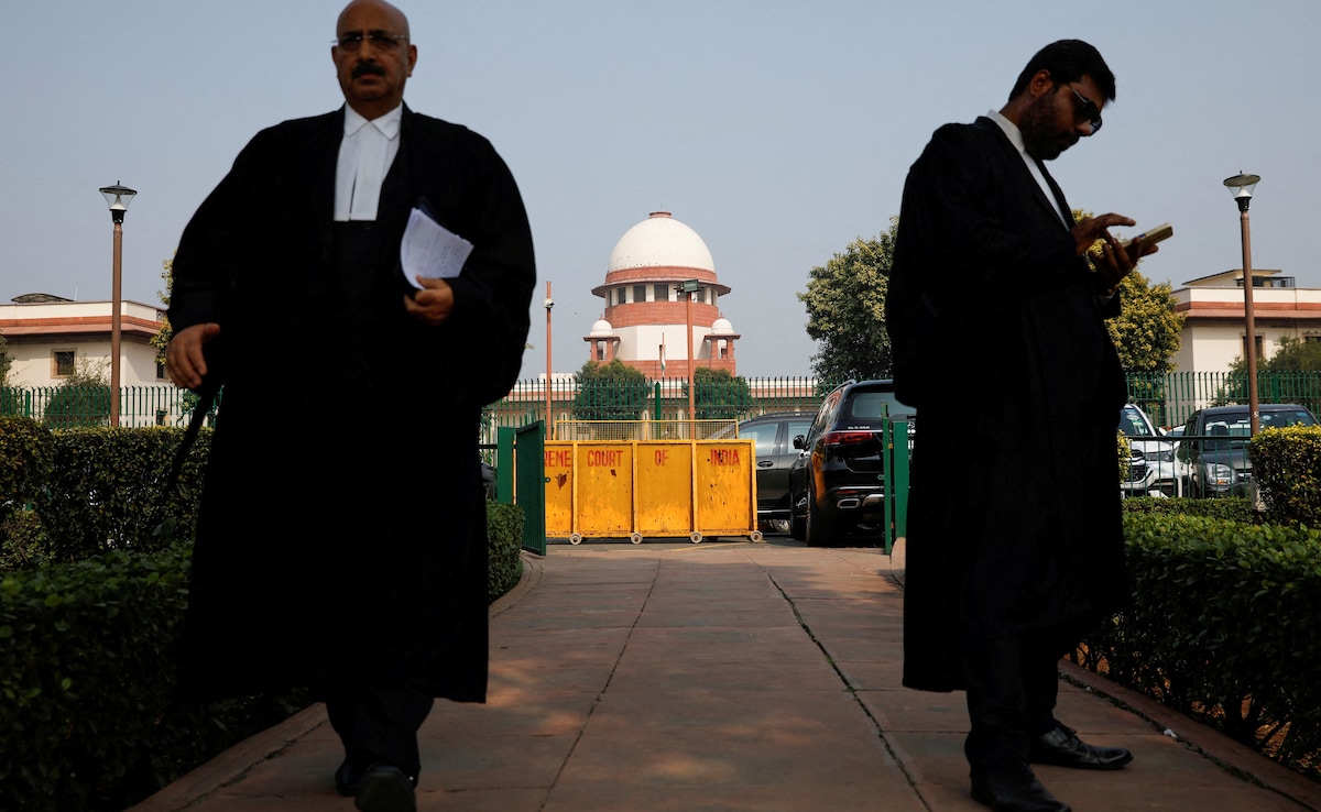 Rohini Court Bans Public From Wearing Lawyer-Like Attire In Complex