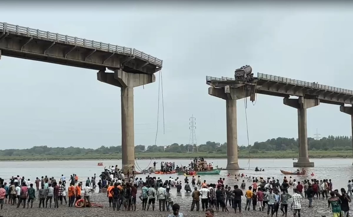 11 Killed After Vehicles Fall Into River As Bridge Collapses In Gujarat