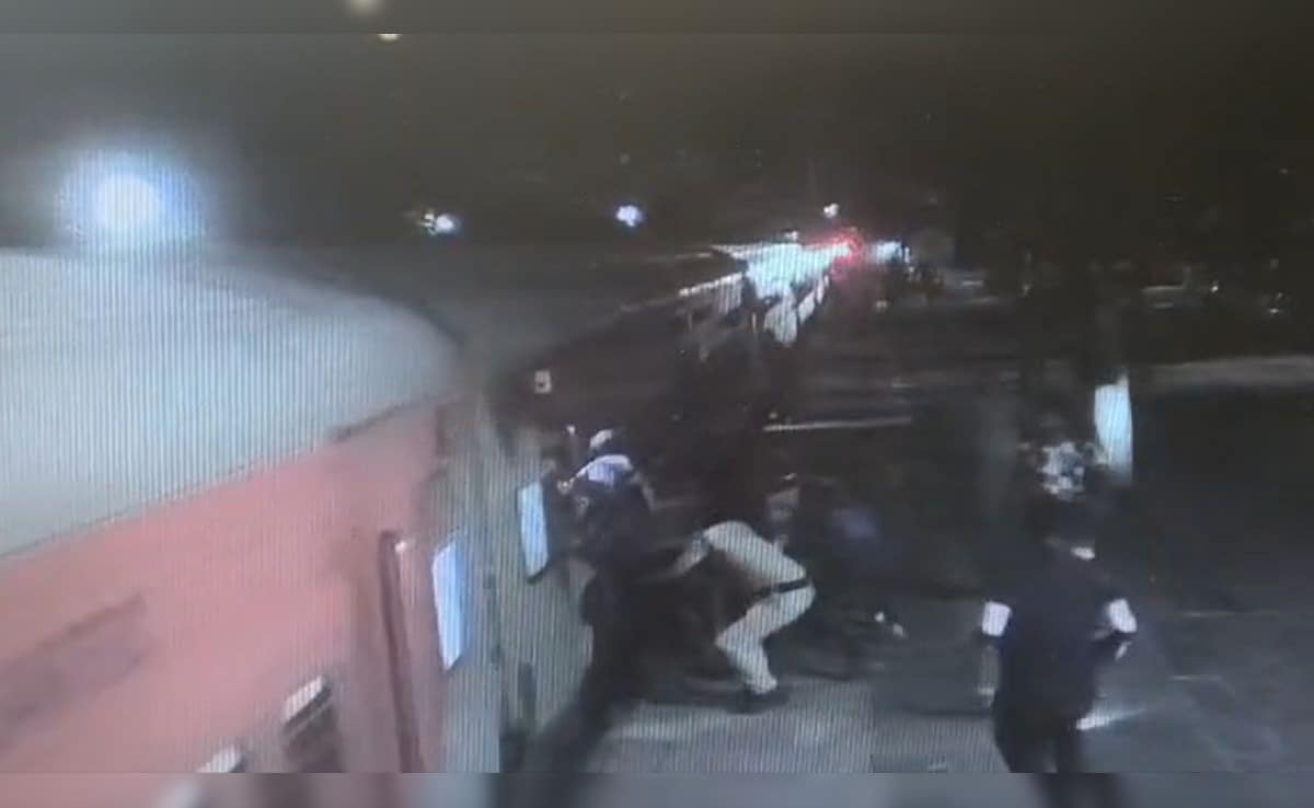 Video: Woman Dragged Along Train After Losing Footing, Cop Saves Her