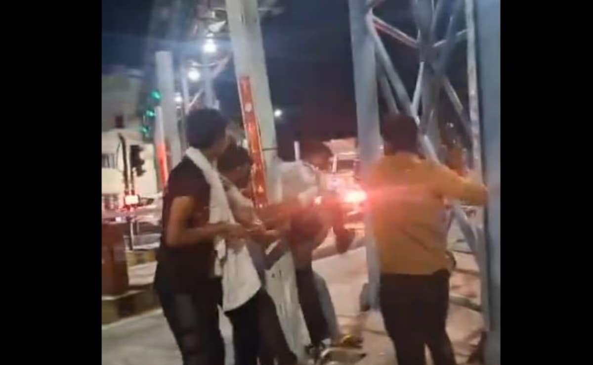 “Strict Action Should Be Taken”: Soldier’s Father On UP Toll Plaza Assault