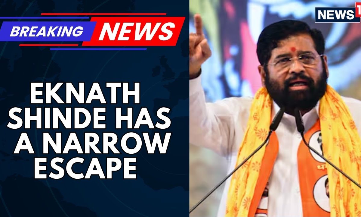 Maharashtra Dy CM Eknath Shinde Has A Narrow Escape As Massive Crowd Causes Stage Collapse
