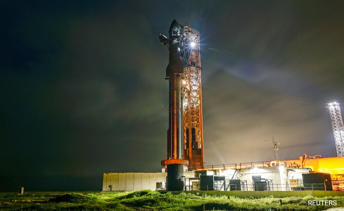 SpaceX Postpones Starship Launch Due To Bad Weather