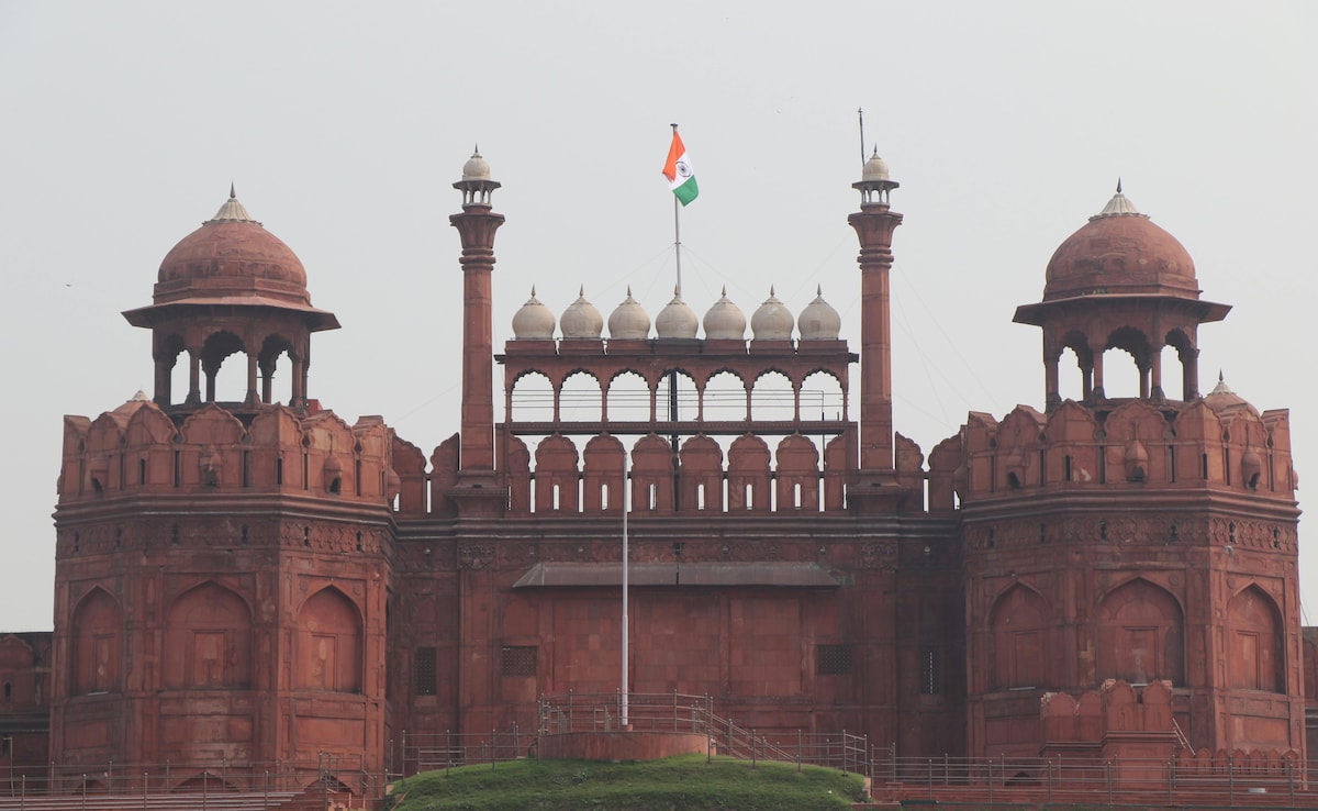5 Bangladeshi Immigrants Arrested For Forcibly Trying To Enter Red Fort: Cops
