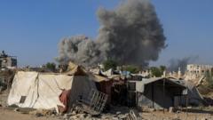 Israel pounds Gaza City in preparation for planned offensive