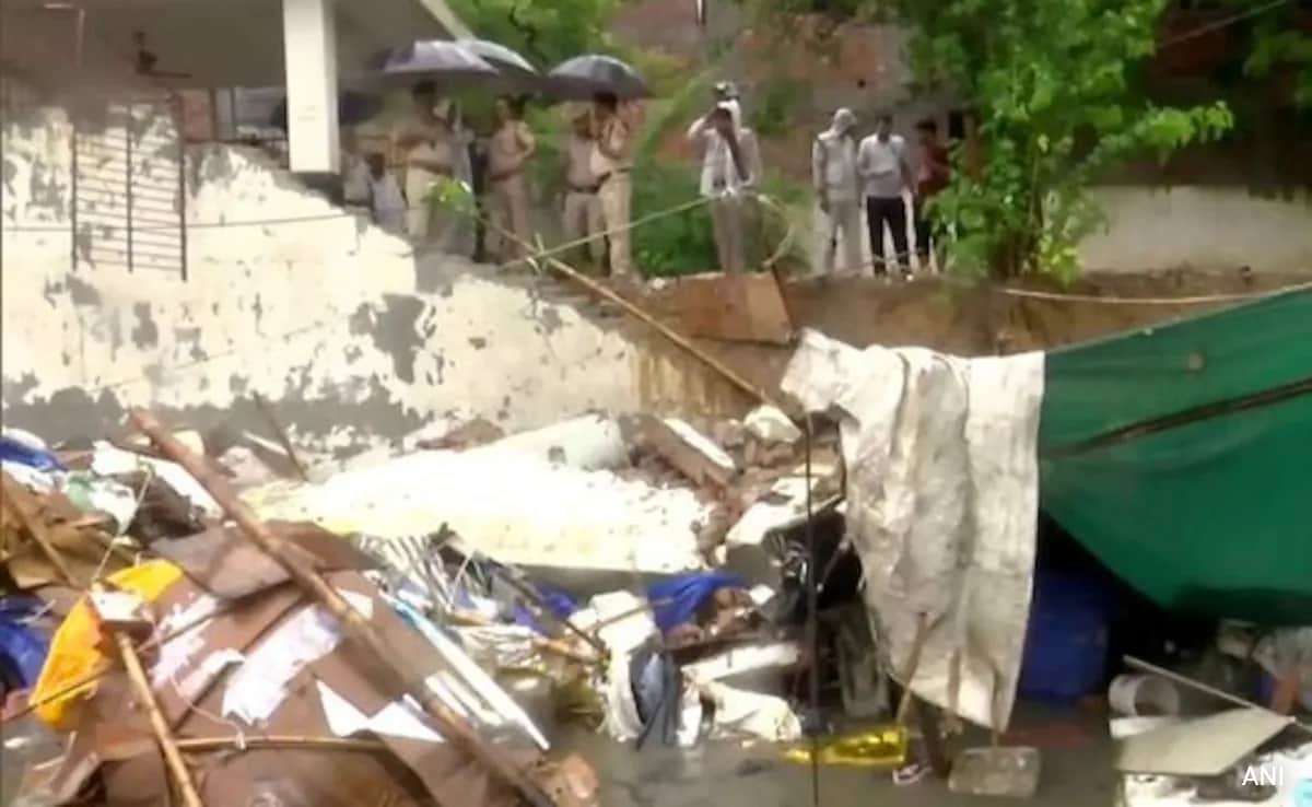 7 Killed As Wall Collapses Amid Heavy Rain In Delhi