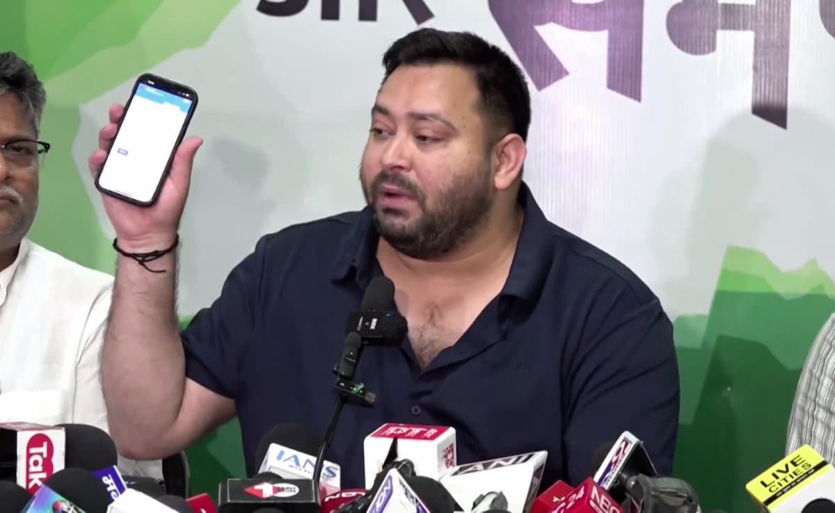 A Fact-Check From Poll Body After Tejashwi Yadav’s “Name Missing” Claim