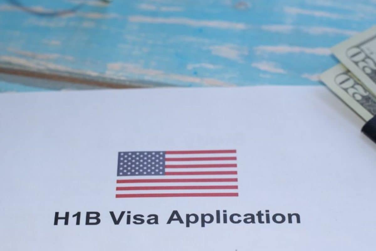 H-1B Holders’ Children Risk Losing Green Card Path Under New US Policy, Indians Might Be Hit