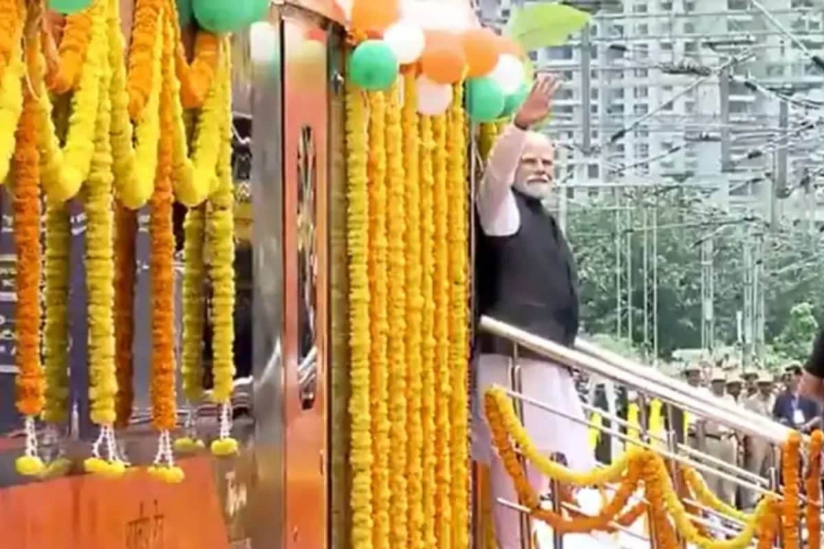 News18 Afternoon Digest: PM Modi Flags Off Three Vande Bharat, EC’s Statement On Bihar Voter List & Other Top Stories