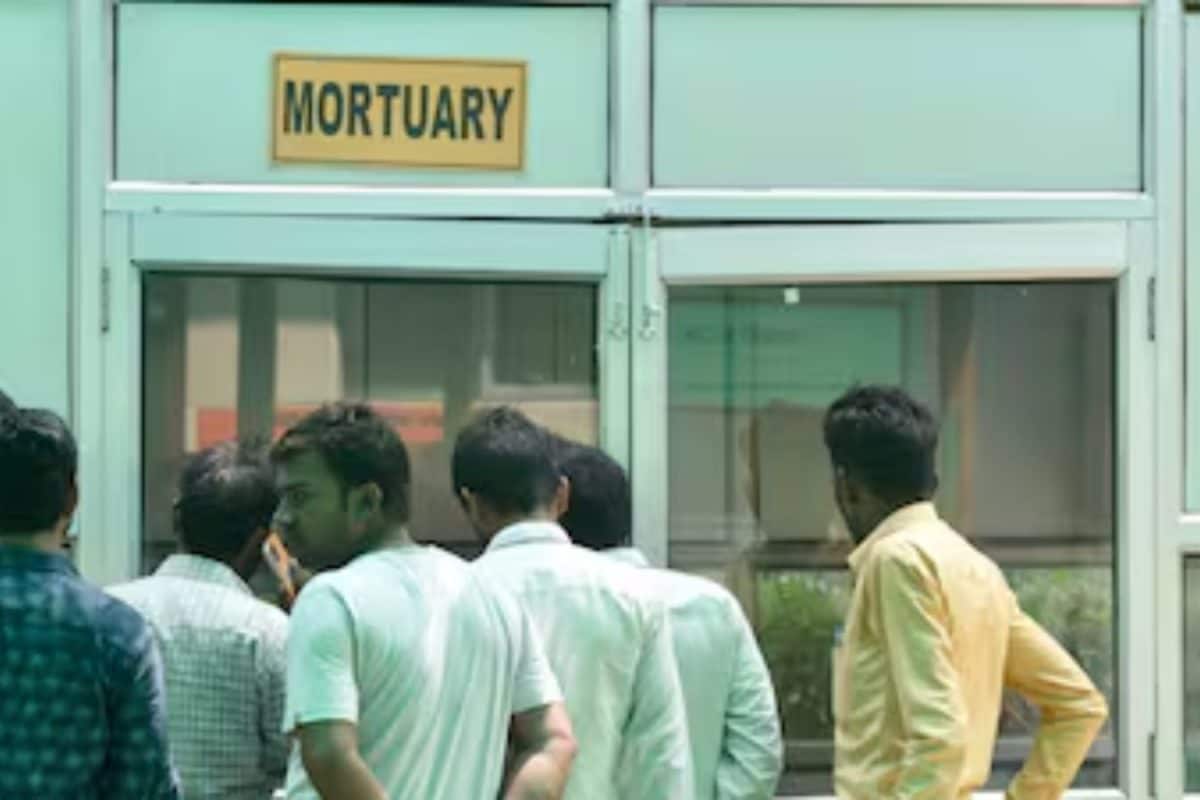 Body Brought For Post-Mortem Dragged At Government Hospital In Bihar, Assistant Suspended