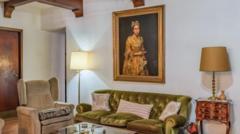 Nazi’s daughter posts picture of looted art during house sale