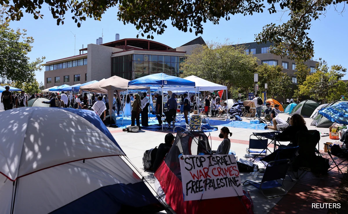 Trump Seeks  Billion From University Of California-Los Angeles