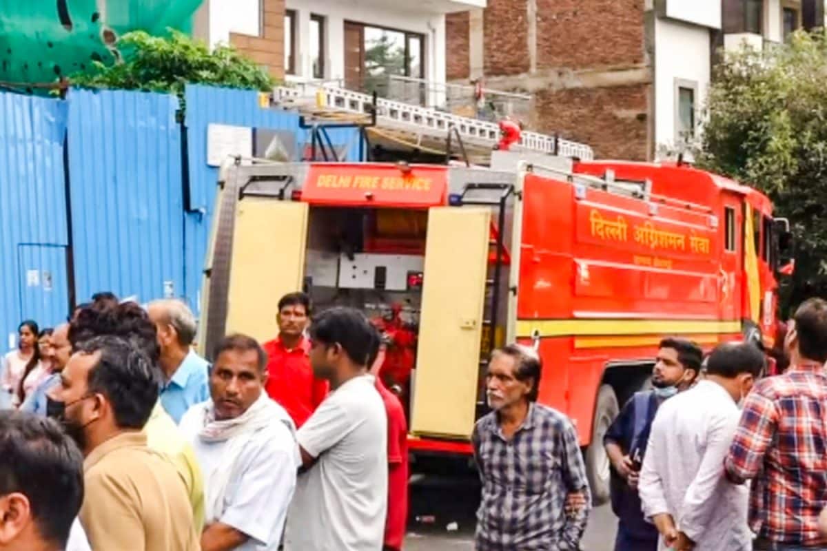 Staffer Dies, Several Injured After Fire Breaks Out At Hospital In Delhi’s Anand Vihar