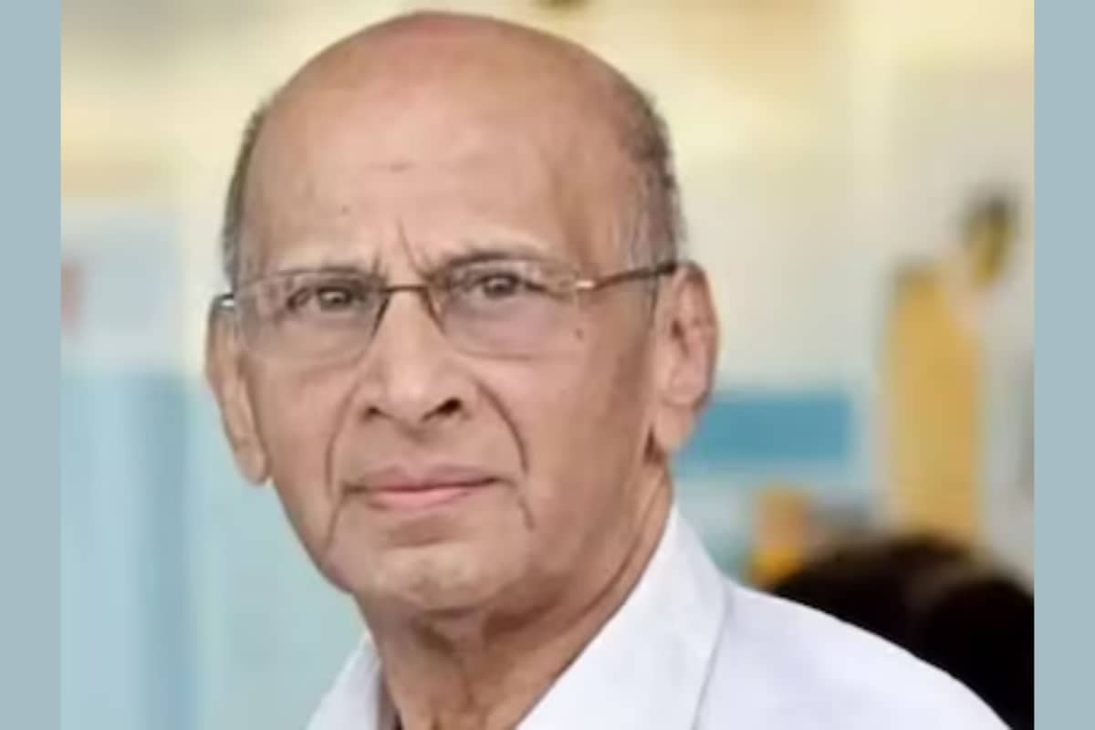 Kerala’s Beloved ‘Two Rupee Doctor’ Passes Away After A Lifetime Of Healing