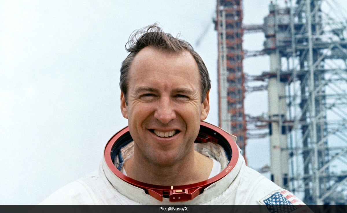 Jim Lovell, Commander Of NASA’s Apollo 13 Moon Mission, Dies At 97