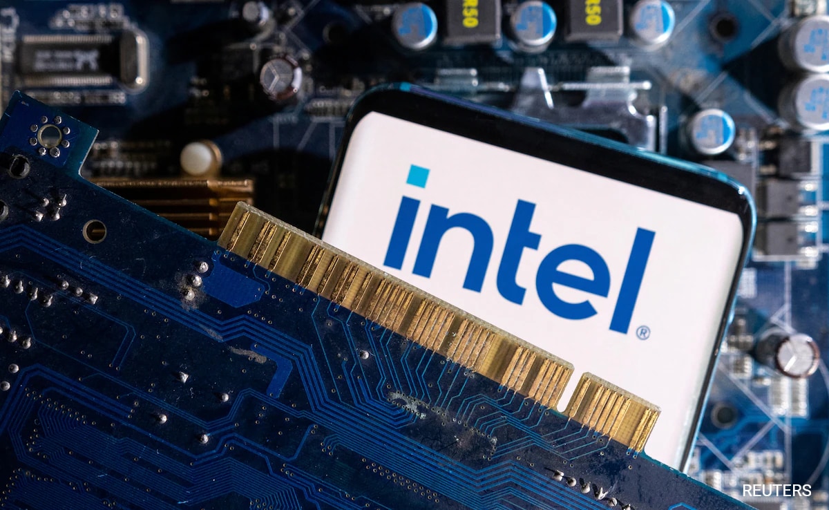 Trump, Intel Announce Deal Giving US 10% Stake In Chipmaker