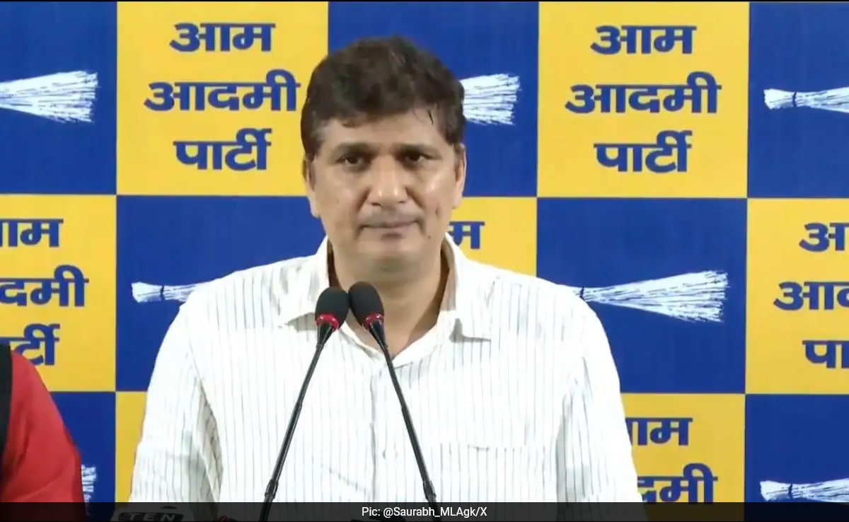 AAP, BJP Play Blame Game Over Rising Dengue, Malaria Cases In Delhi