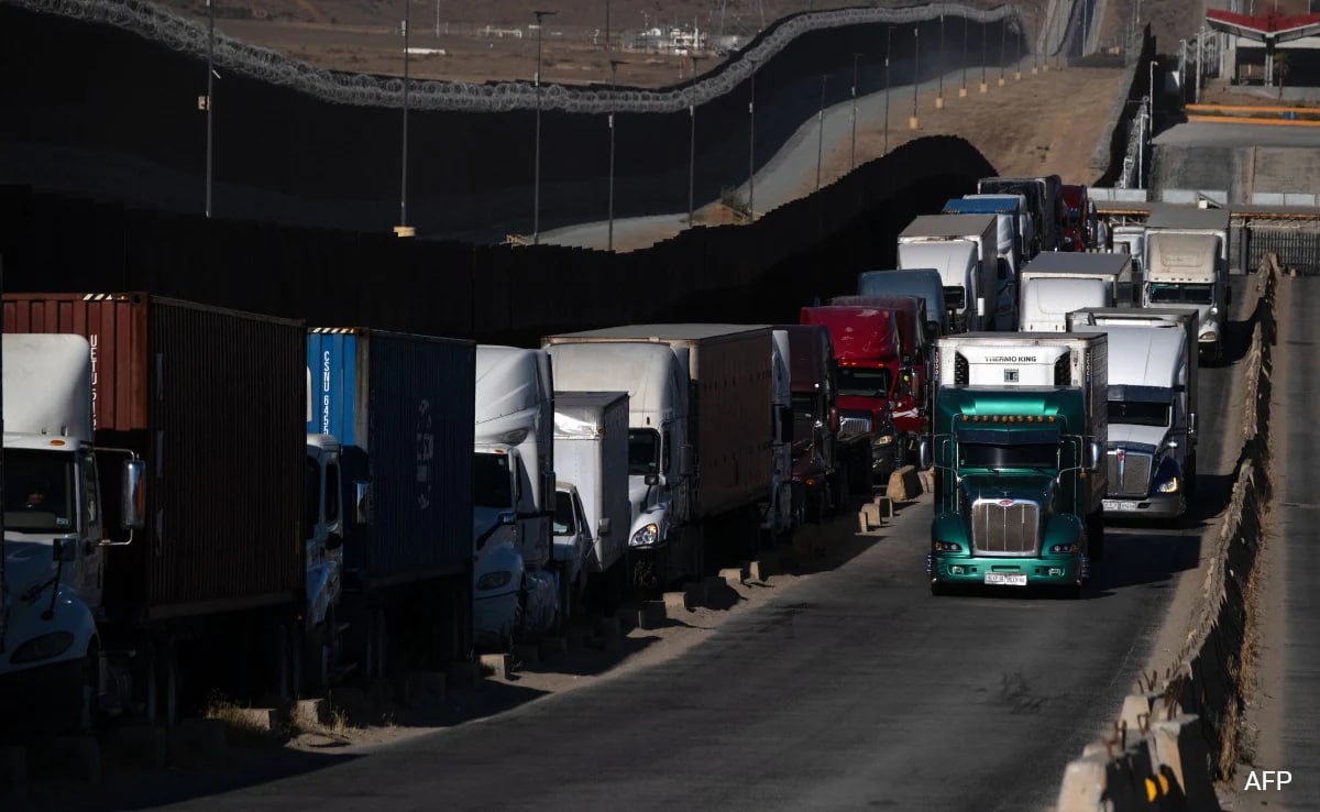 US Stops Issuing Visas To Foreign Truck Drivers After Fatal Florida Crash