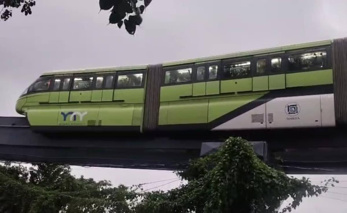 Mumbai Monorail Breaks Down Amid Heavy Rain, Nearly 100 Passengers Inside