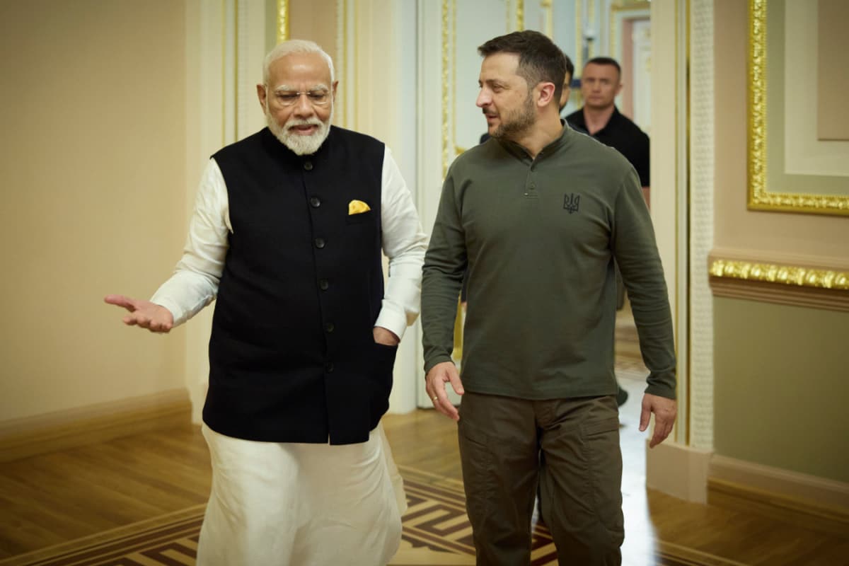News18 Evening Digest: PM Modi Speaks With Zelenskyy, Colombian Presidential Contender Miguel Uribe Dies & Other Top Stories
