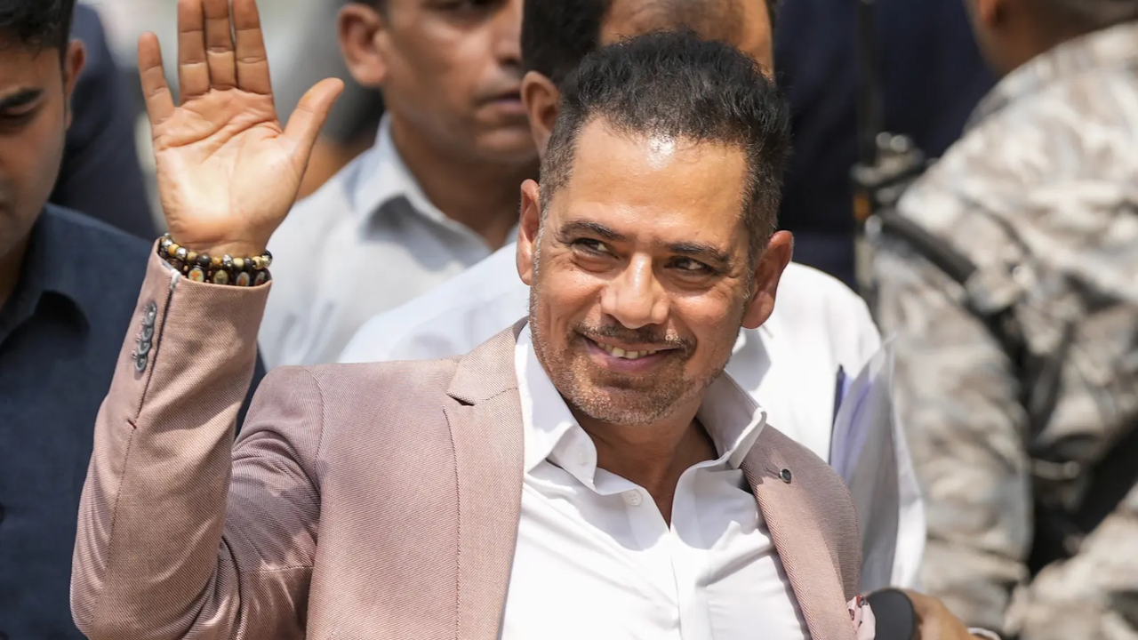 ED faces ‘wall of the dead’ as Vadra puts burden on deceased colleagues