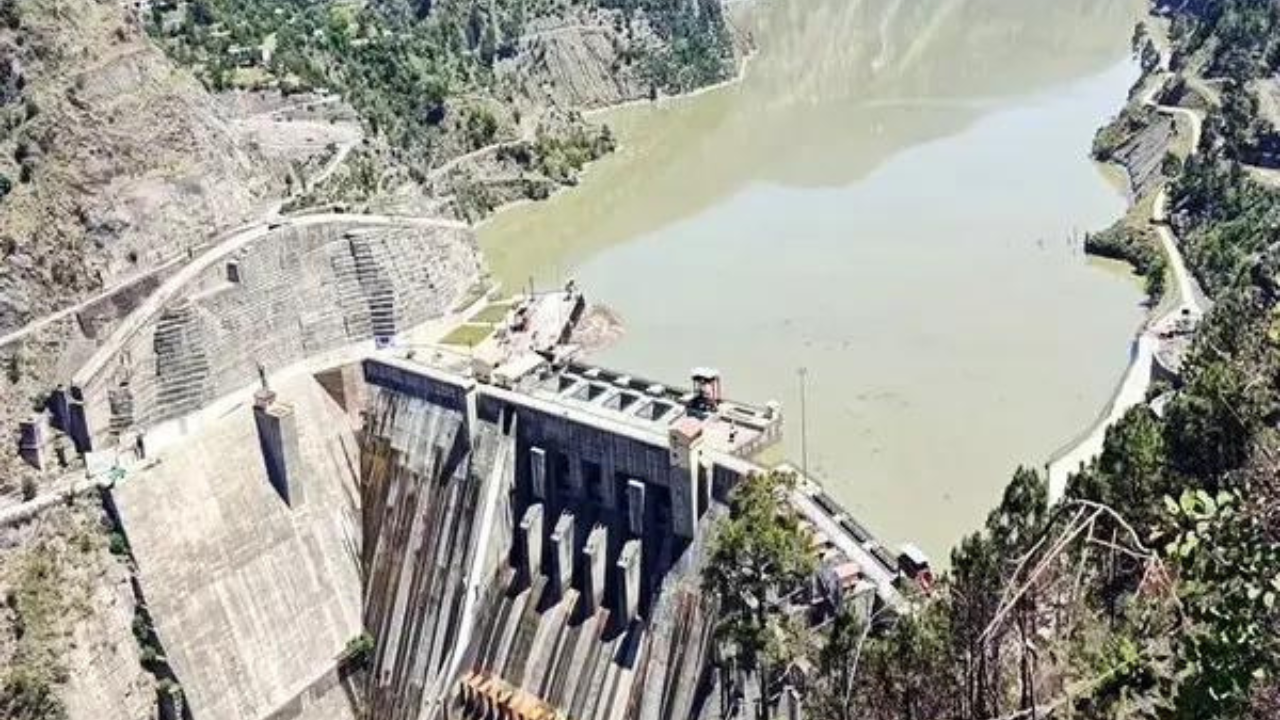 Pakistan urges for water amid nuclear threats; asks India to resume functioning of IWT