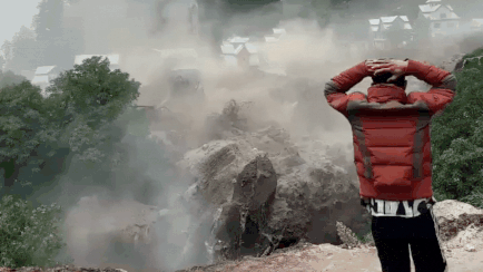 Kishtwar cloudburst: Videos show moment flash floods struck area; sweep away all in its path