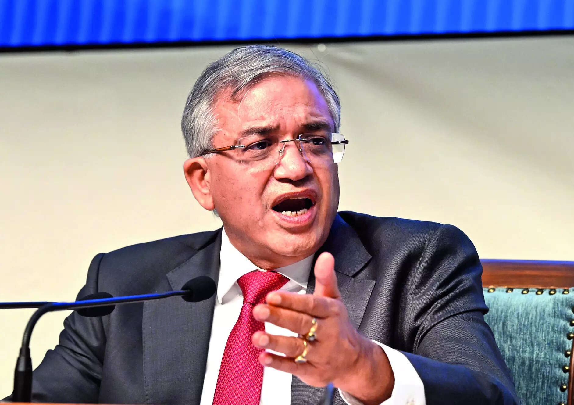 Give affidavit within 7 days or apologise: CEC to Rahul