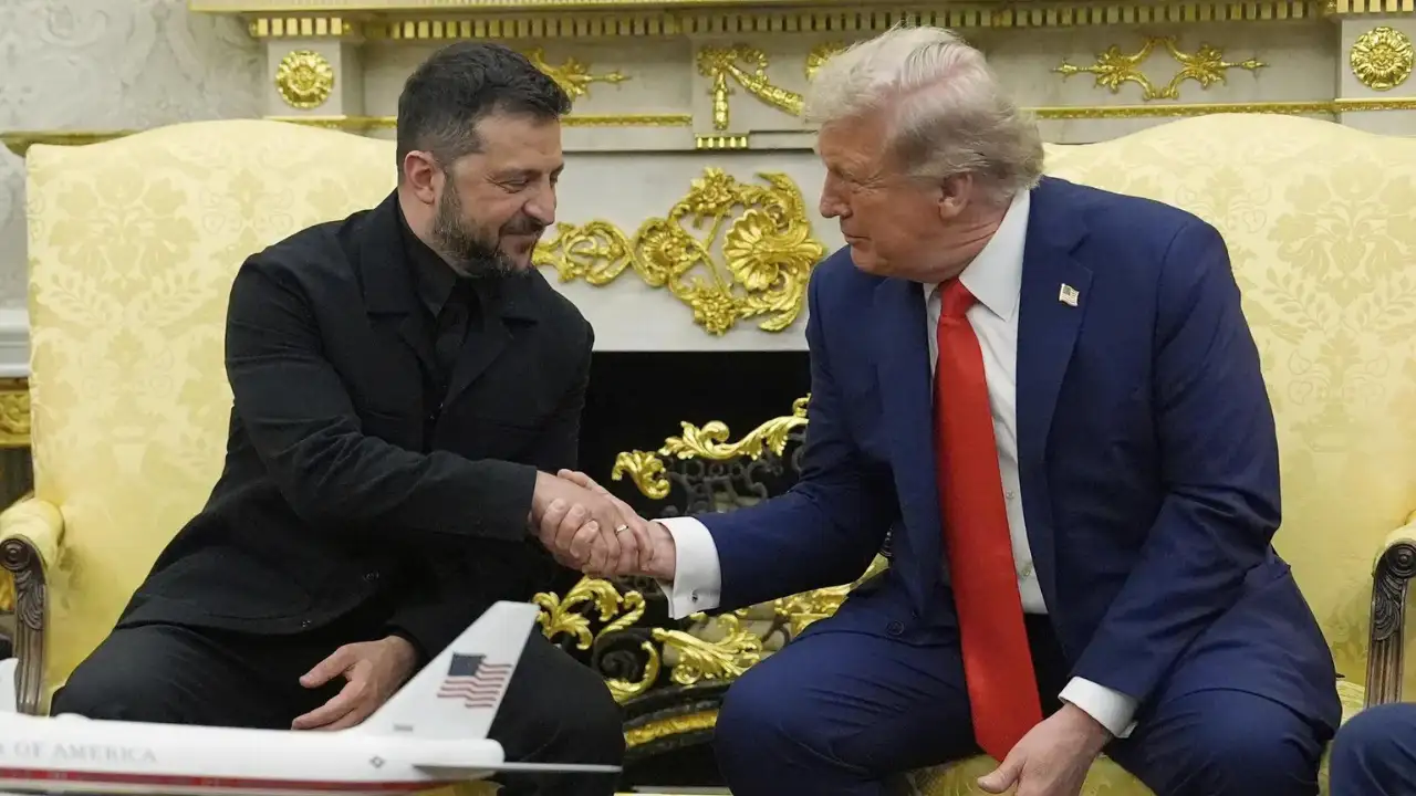 Donetsk don’t-tell: Trump forces Zelenskyy meet, but no word about captured territory