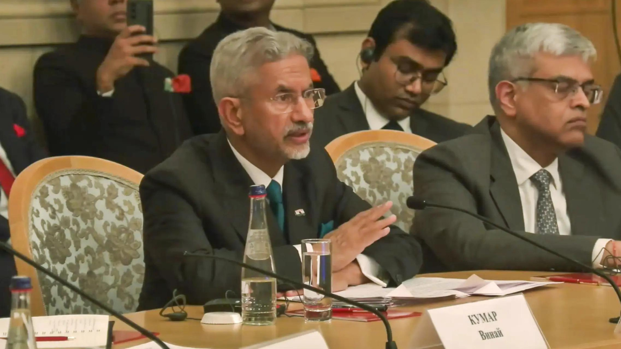 Trade deficit rising due to oil buy, need to address it: EAM in Russia