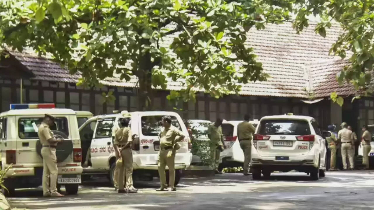 Dharmasthala case U-turn: Whistleblower who alleged multiple burials arrested