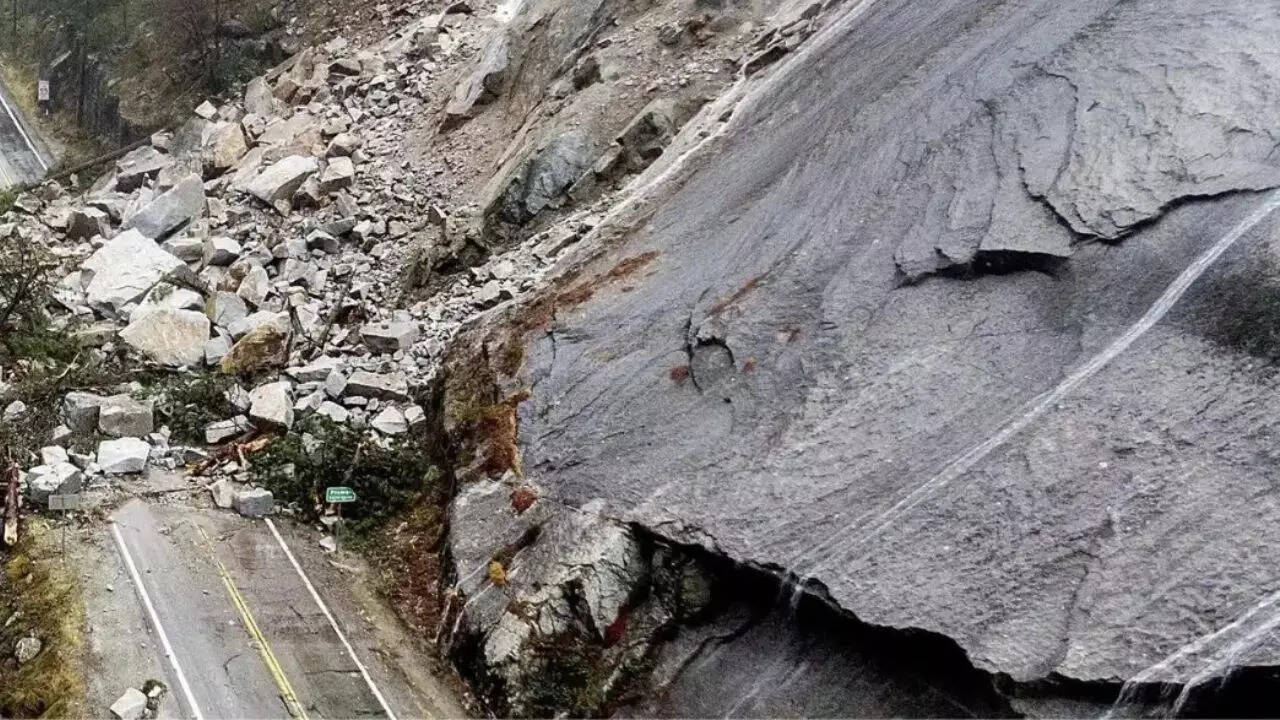 J&K rains: Landslide hits Mata Vaishno Devi shrine route; yatra suspended