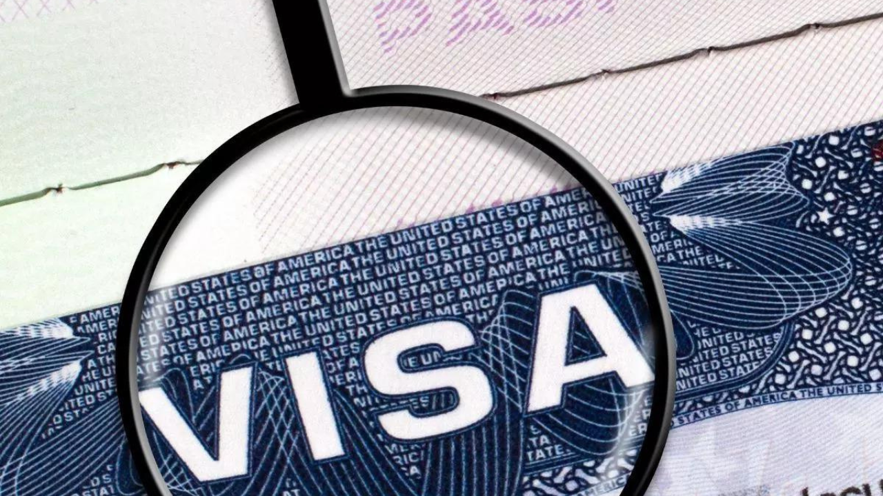 US plans visa curbs for foreign students, professors — What’s changing