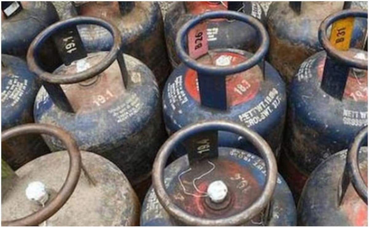 Commercial LPG Cylinder Price Cut By Rs 33.50; New Rates Effective From Today