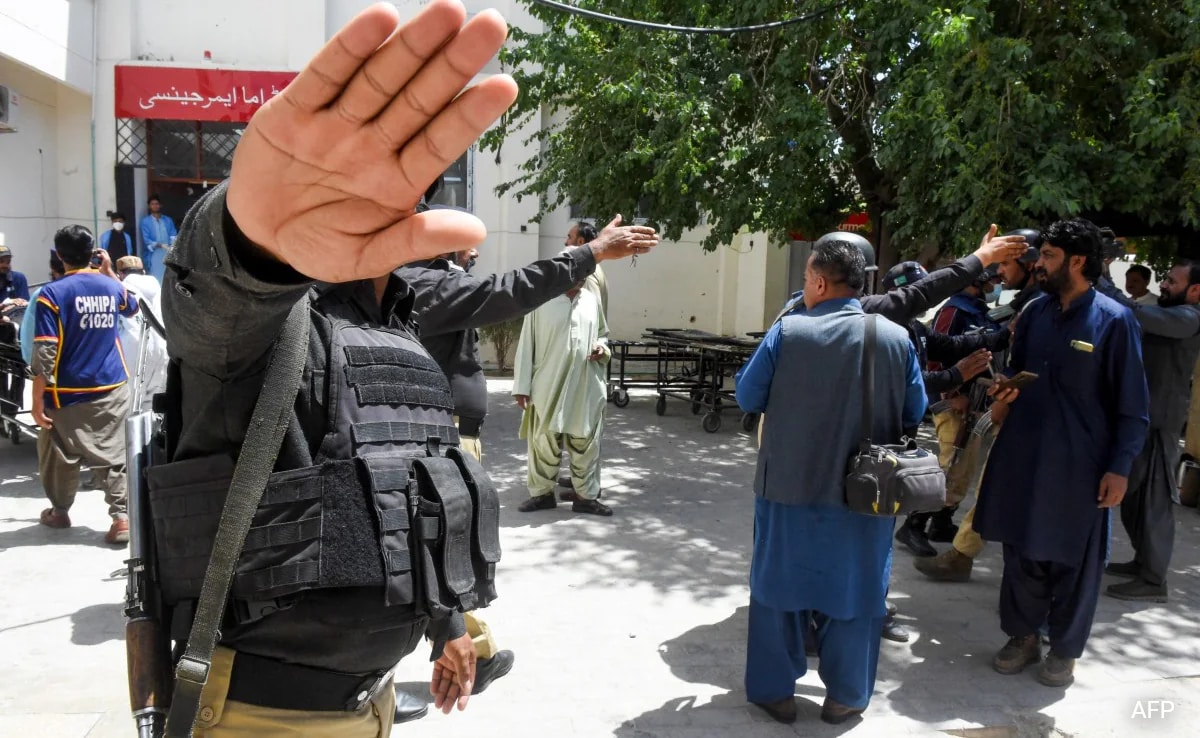 Cop Killed As Terrorists Attack Police Station Near Pakistan’s Peshawar