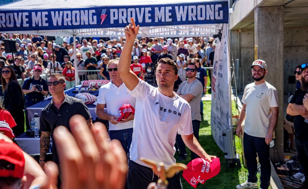 “He Was Sceptical Of Trump In 2016”: JD Vance’s Note For “Friend” Charlie