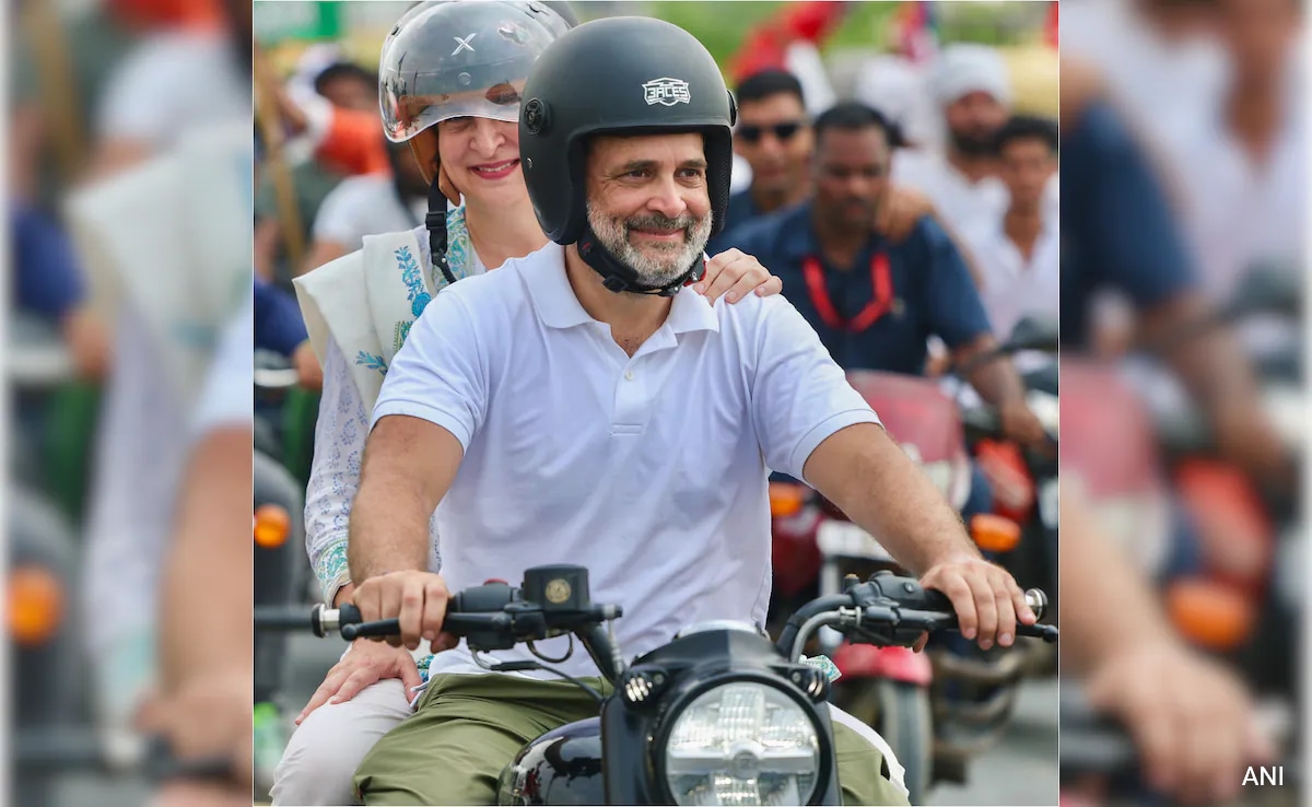 Bihar Dhaba Owner Loses Bike In Rally, Gets New Pulsar From Rahul Gandhi