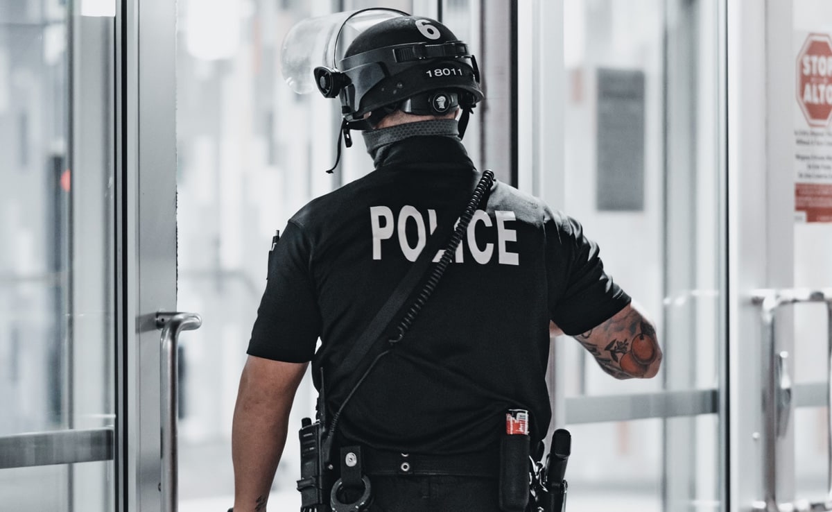 1 Dead, 2 Injured In Shooting Incident At US Immigration Facility