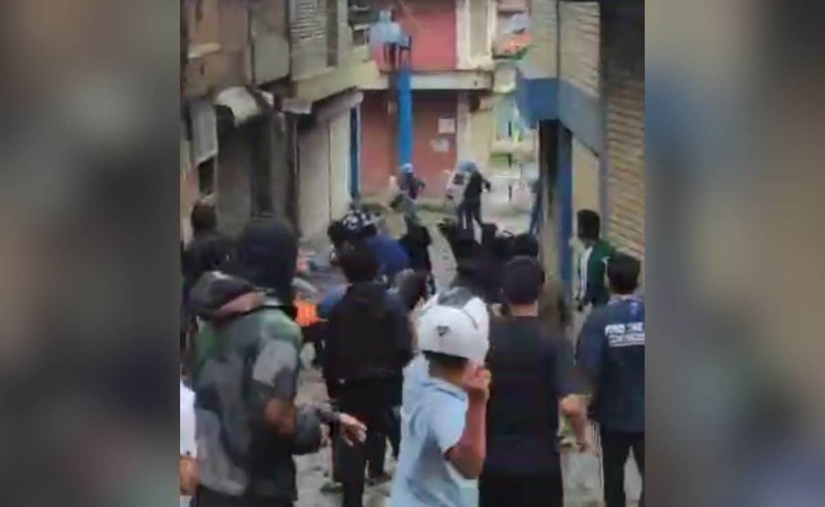 Stone-Throwing, Clashes In Manipur’s Churachandpur After Arrests Over Vandalism