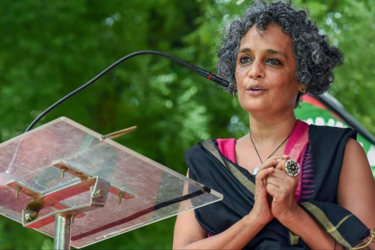 ‘Venomous’: Arundhati Roy Faces Internet Criticism For Shocking India-Pakistan Analogy