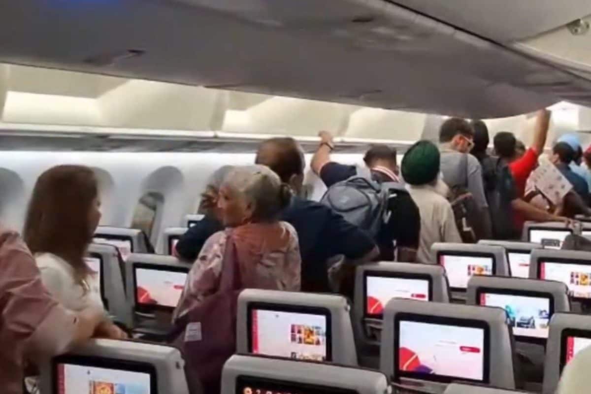200 Passengers, Seated For 2 Hours, Deplaned From Air India Flight Due To Technical Snag