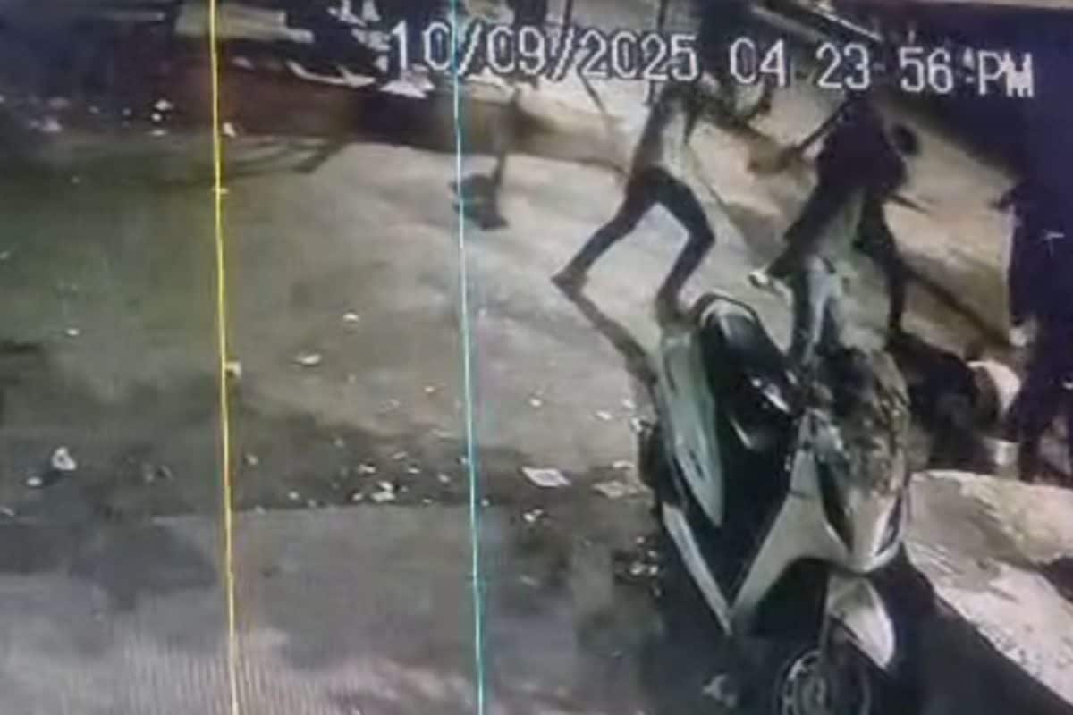 Caught on Camera: Youth Murdered By Five Men Just 200 Metres From Police Station In Ahmedabad