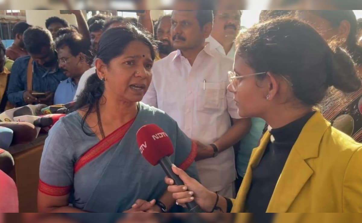 “We Didn’t Run Away”: DMK’s Kanimozhi Jabs TVK Chief Vijay Over Stampede