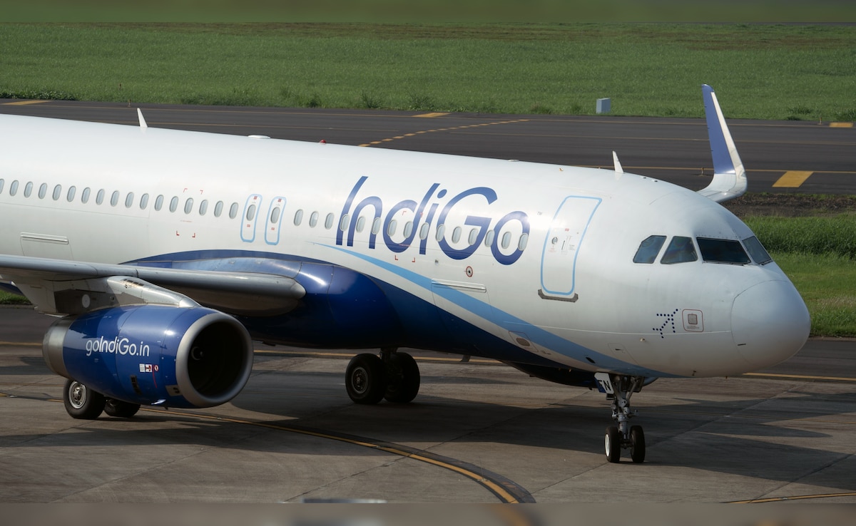 ‘Drunk’ Lawyer Chants ‘Har Har Mahadev’ On Delhi-Kolkata Flight, Chaos Erupts