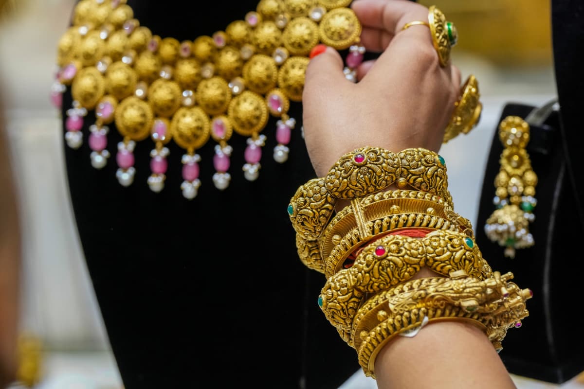 Personal Gold Rules: Delhi HC Makes Landmark Ruling After Woman’s Bangles Seized At Airport
