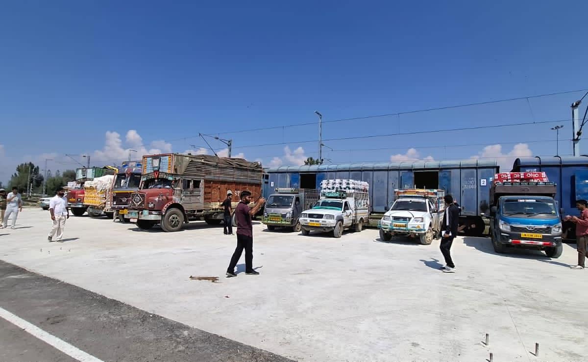 1st Freight Train With Supplies For Army Reaches Kashmir, Returns With Apples