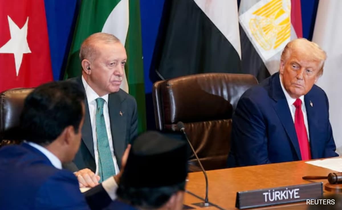 Trump Urges Turkey’s Erdogan To Stop Buying Russian Oil