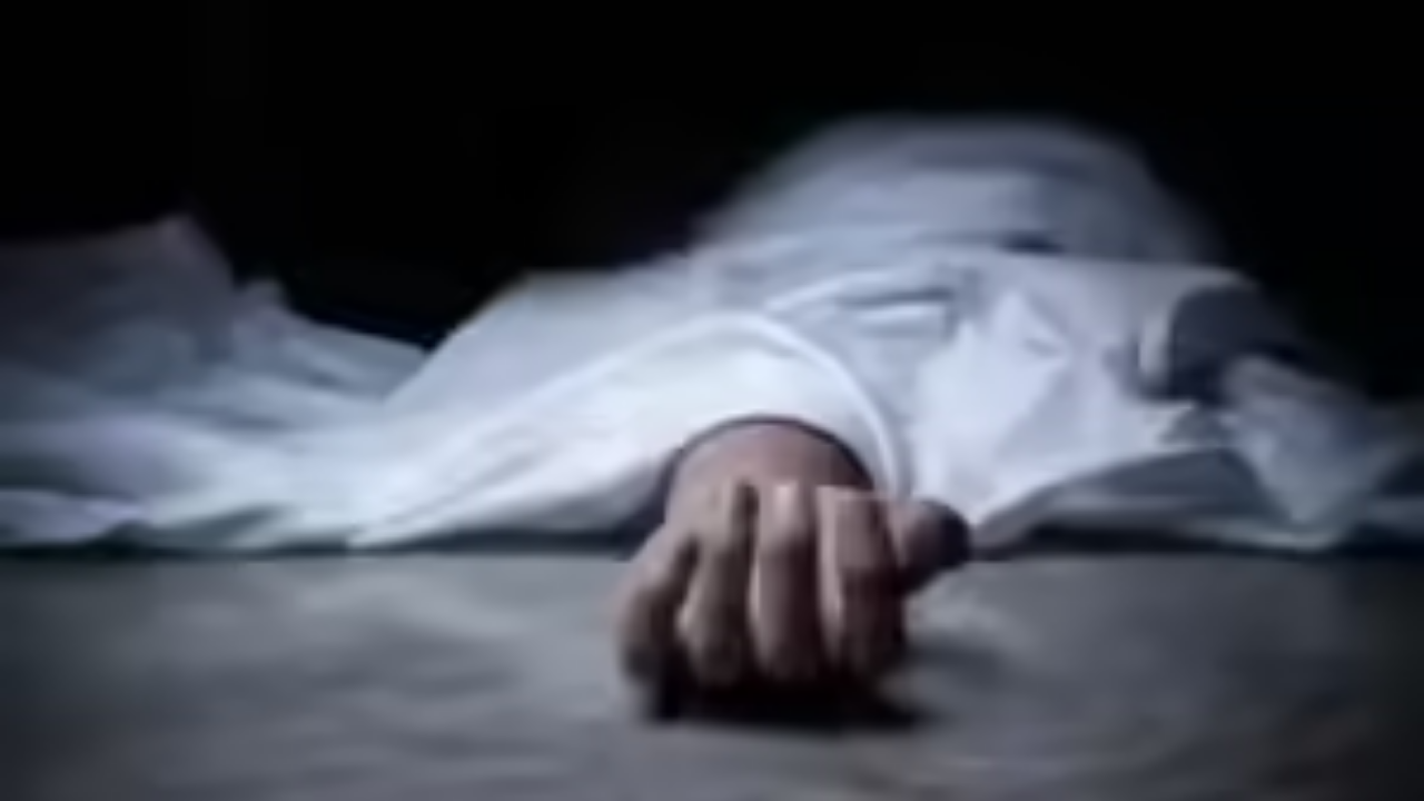 Third wife, lover & aide bludgeon man, dump body in well; second wife raises alarm