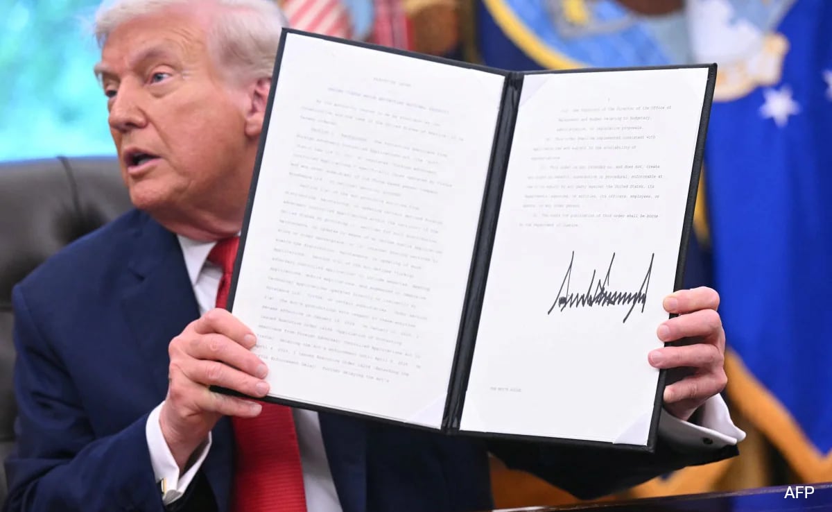 Trump Signs Order To Put TikTok Under US Ownership, Says China Agreed