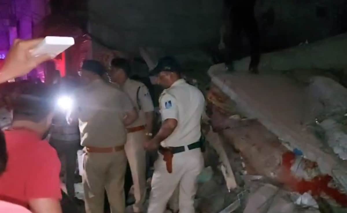 7 Rescued, Several Feared Trapped As Building Collapses In Indore, Rescue Ops On