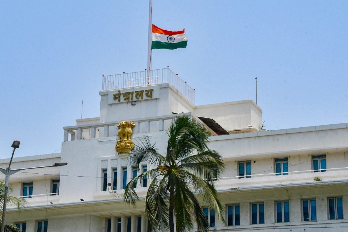 Distressed By 24-Hour Factory Noise, 70-Year-Old Attempts Self-Immolation At Mumbai Mantralaya